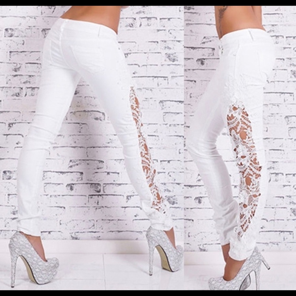 Skinny Distressed Jeans - Picture 6 of 8